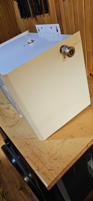 Камина с водна риза помпа и разширител