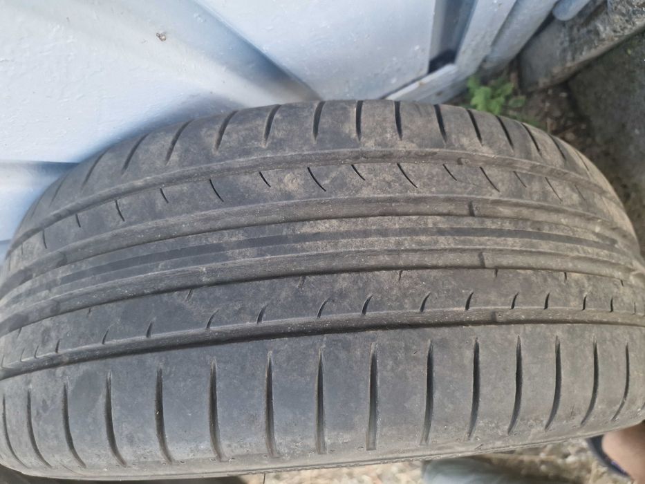 Vand 4 roți cu jante Dezent si cauciucuri Dunlop Blueresponse