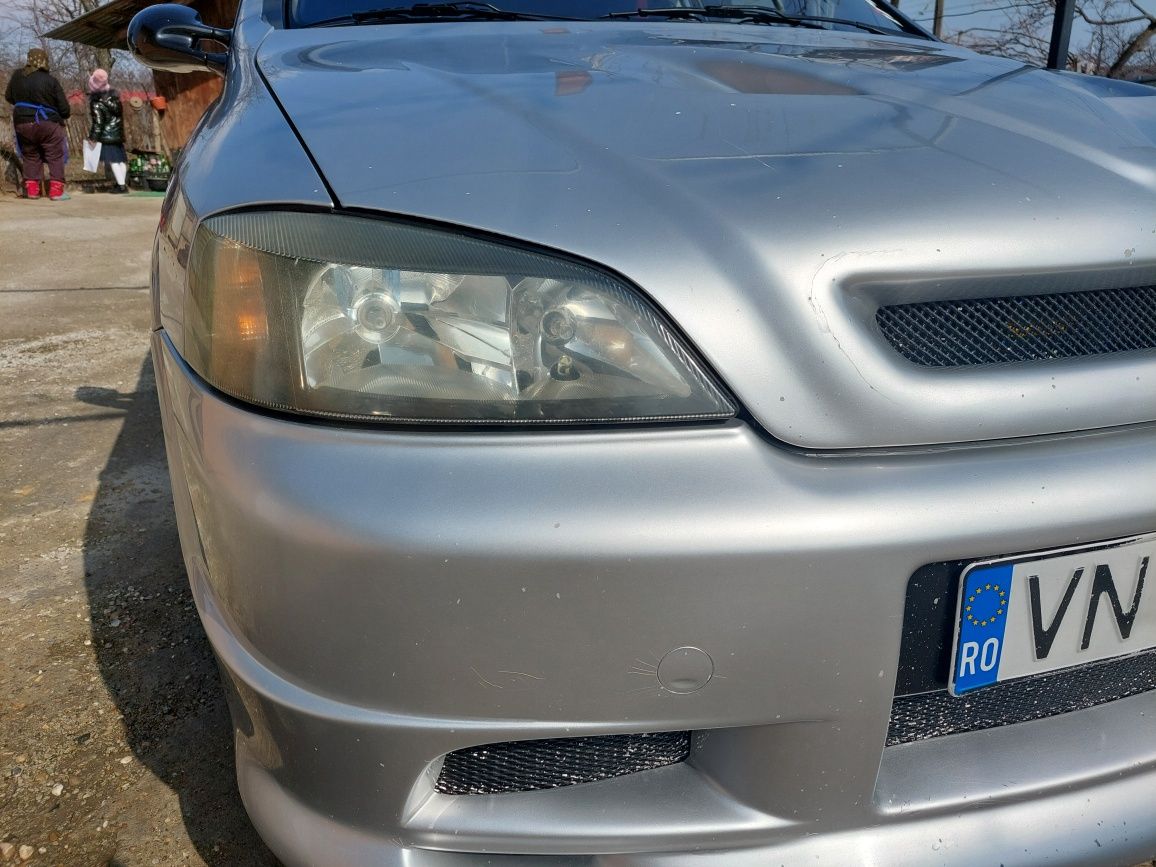 Faruri opel astra g