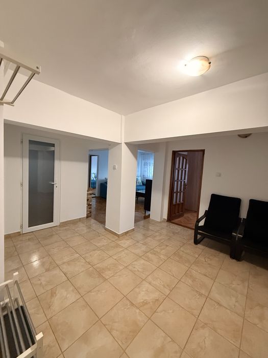 Apartament cu 3 camere