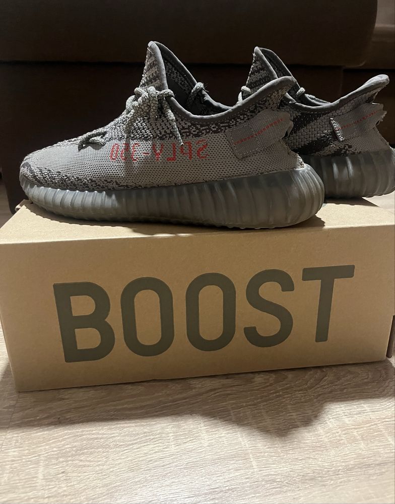 YEEZY 350 beluga 2.0