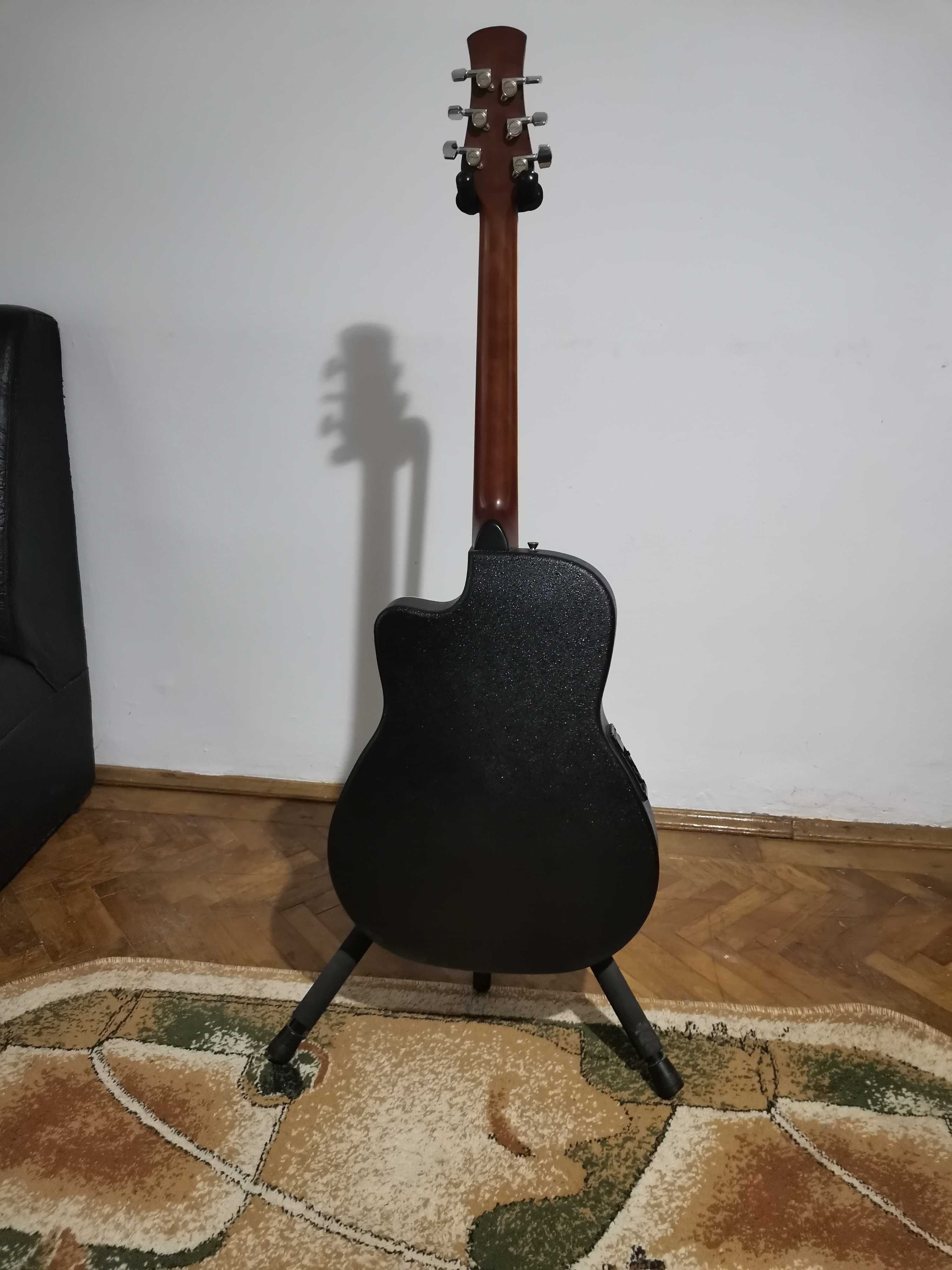 chitara electro-acustica Stagg (model Ovation)