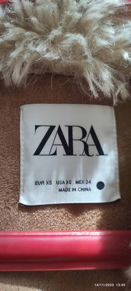 Negative, Zara палта