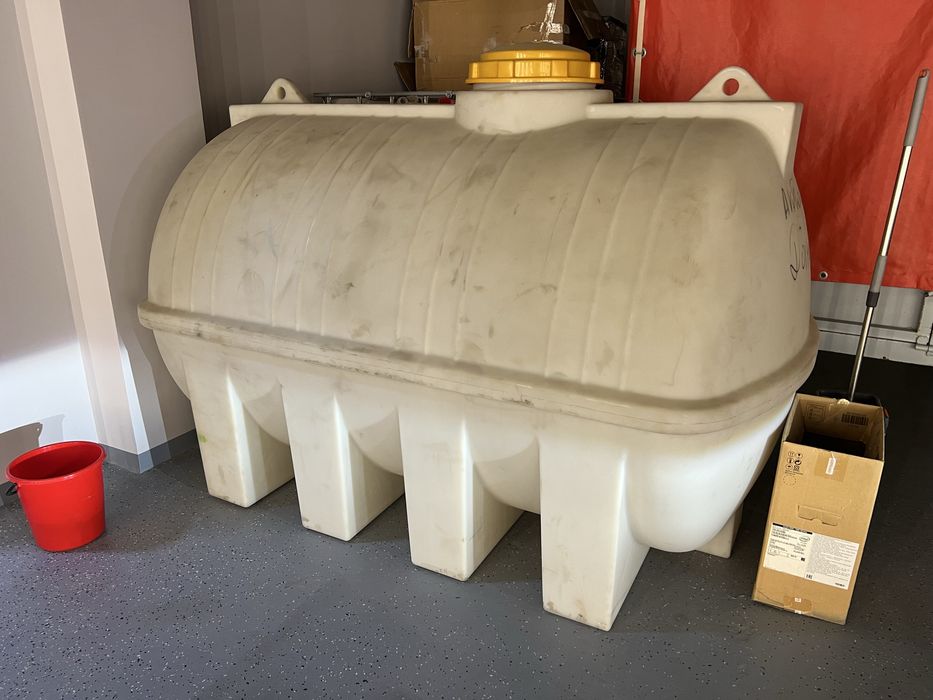 Емкость бак бочка резервуар для воды 3000 литров