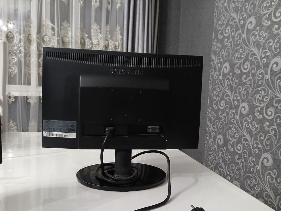 Samsung SyncMaster E1920