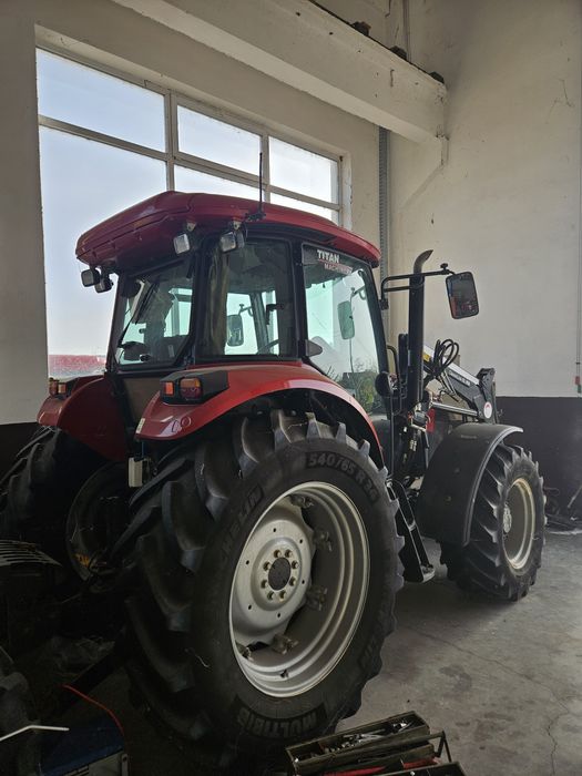 Tractor Case IH 115A