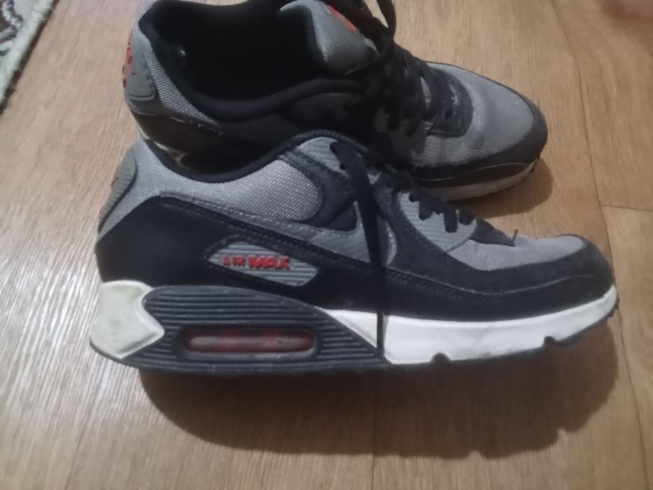 Продам бу Кроссовки NIKE AIR 10000