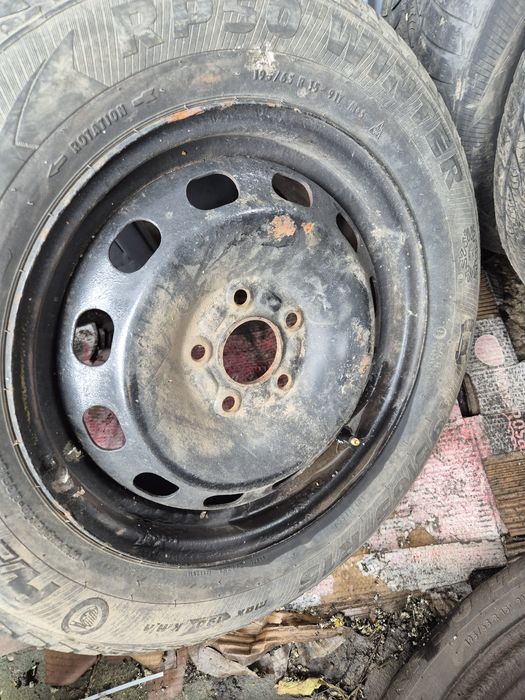 Vând jante de tabla cu tot cu amvelope