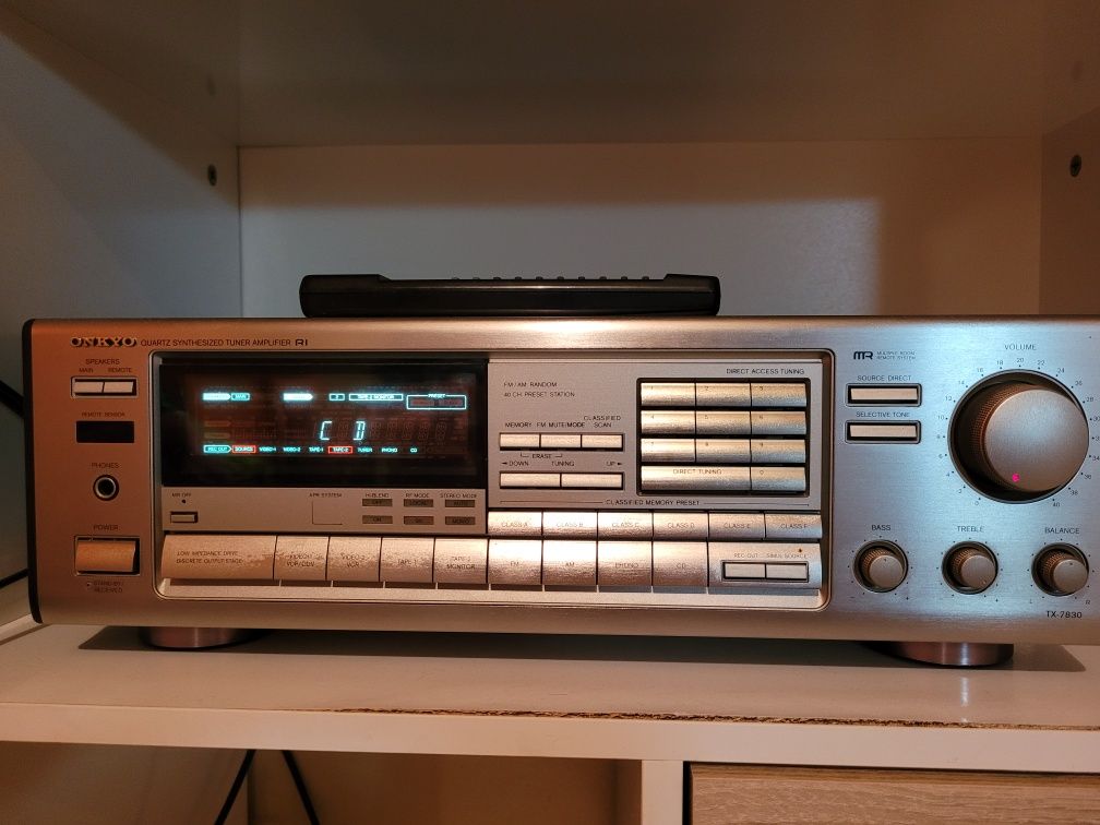 ONKYO  TX_7830  в отлично състояние