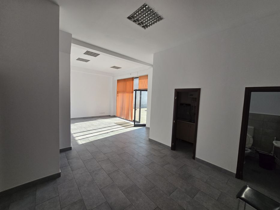 Spațiu comercial str Gheorghe Doja 220