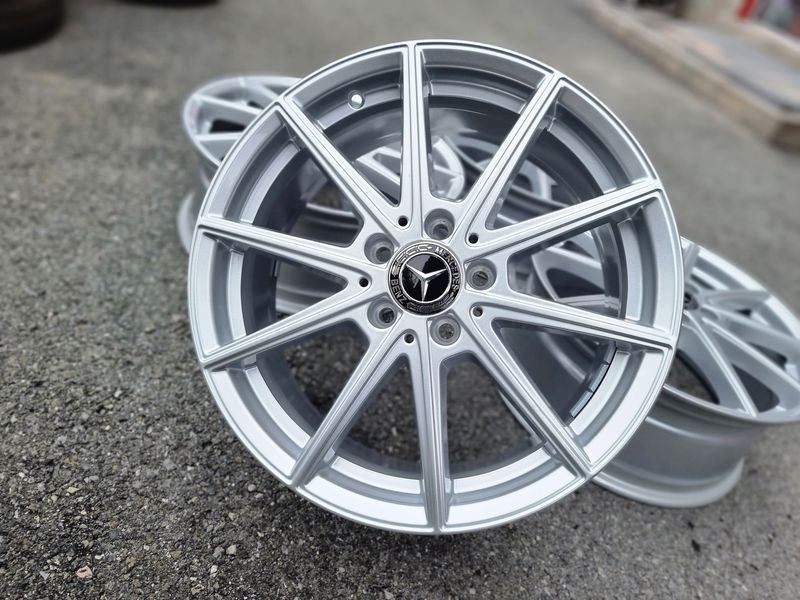 Jante 18'' Mercedes Gla Glb 4piese