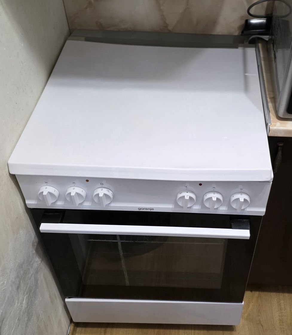 Готварска печка GORENJE 4 котлона