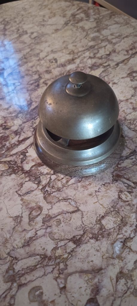 Clopot mare vechi de recepție din bronz și lemn antic vintage