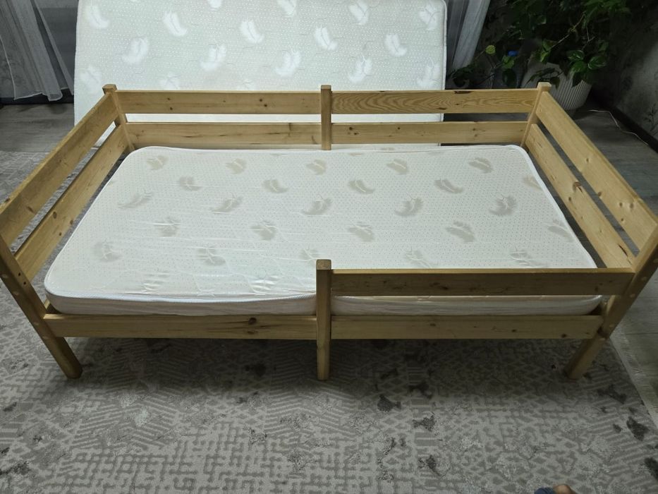 Продам детскую кровать