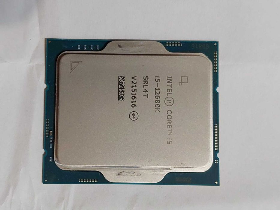 Intel Core i5 12600K / 12600KF, 10-ядрен, LGA 1700