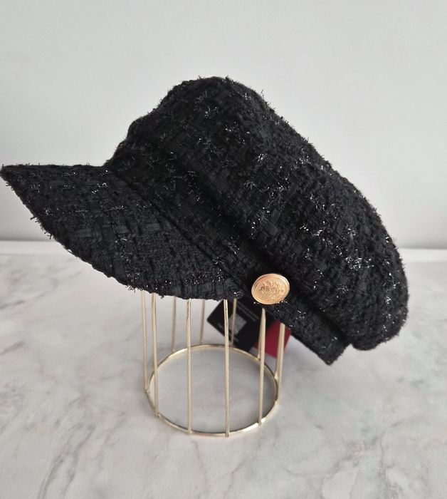 Каскет от букле "HUGO"