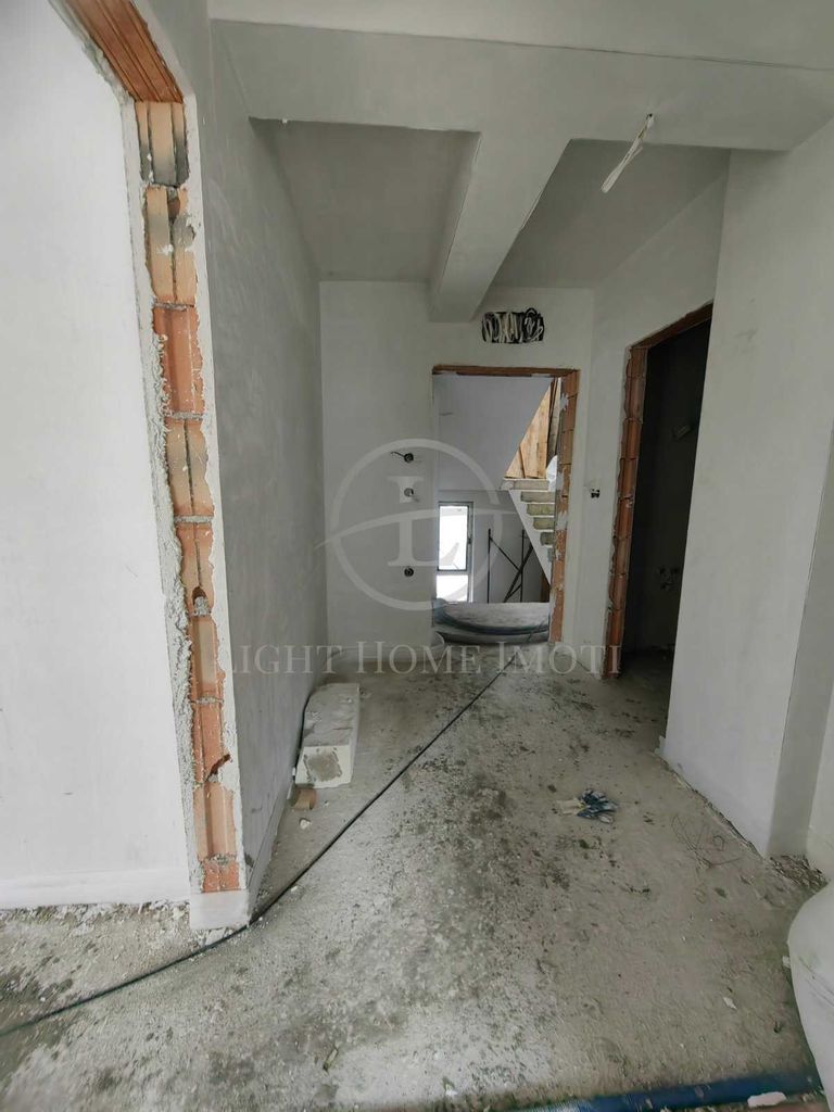 Продава се Тристаен апартамент в Пловдив, Кючук Париж - 84 кв.м за 1572 €/кв.м - Снимка #6