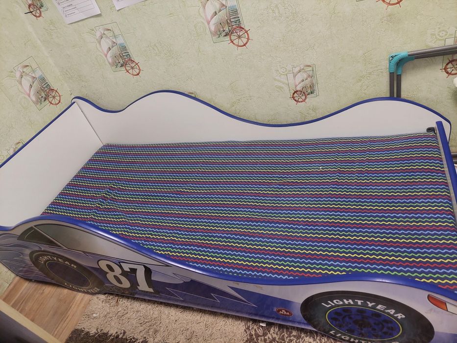 Кровать машинка детская 160