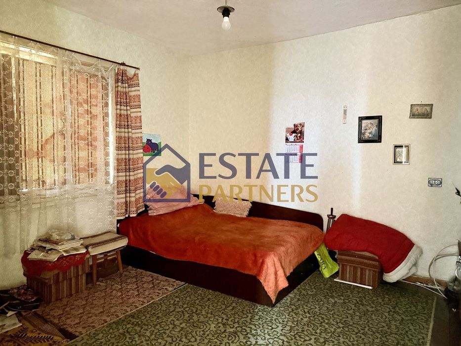 Къща в Пловдив, област-с.Ново Железаре площ 186 цена 67000