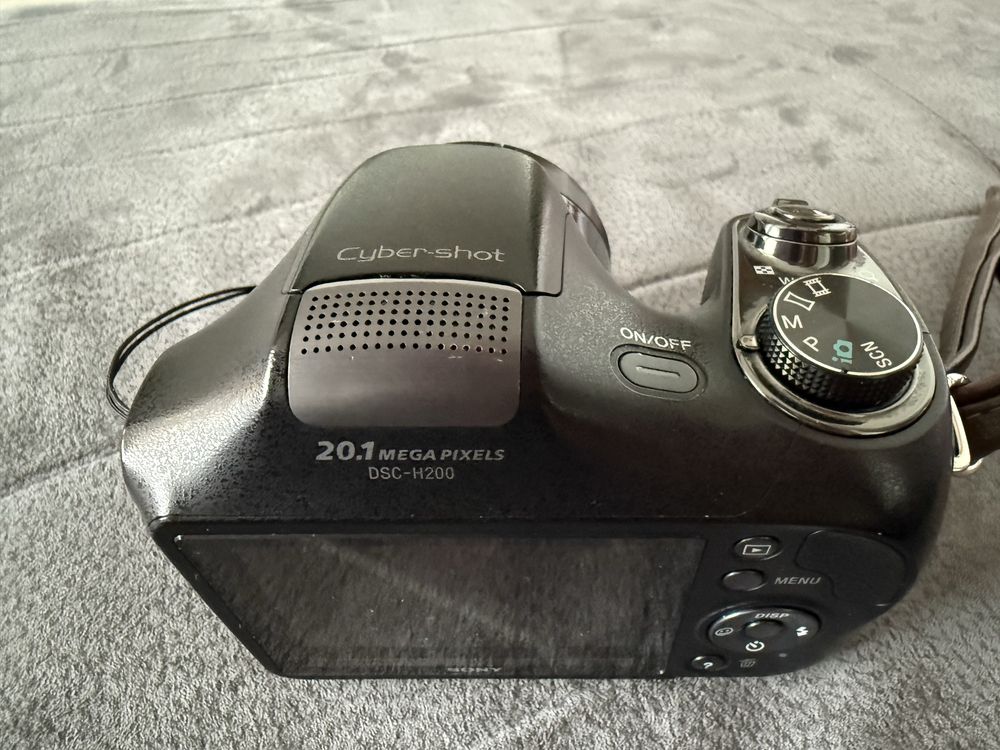 SONY DIGITAL STILL CAMERA DSC- H200. Цифров фороапарат