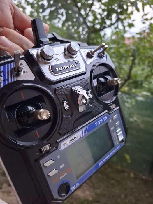 Vaporas navomodel barcuta pescuit