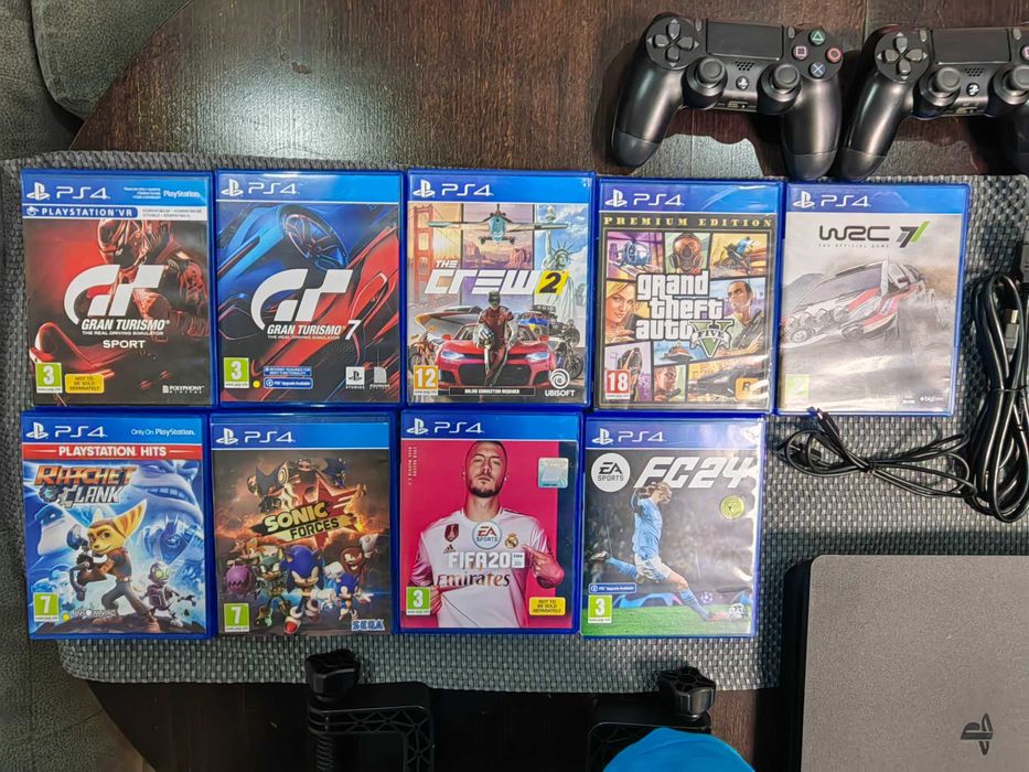 Playstation 4 + игри + волан и педали