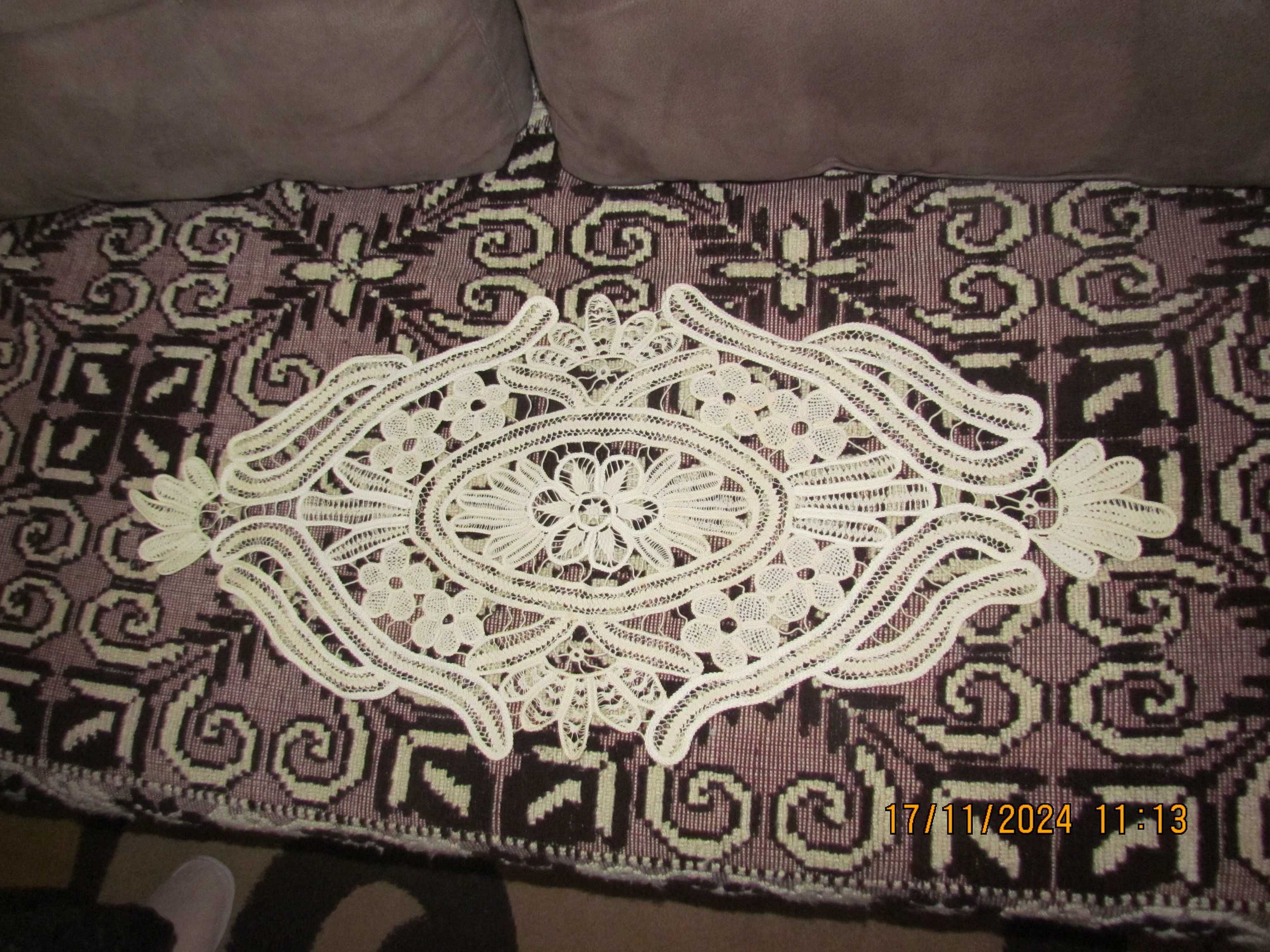 Vand mileuri lucrate din macrame crosetate