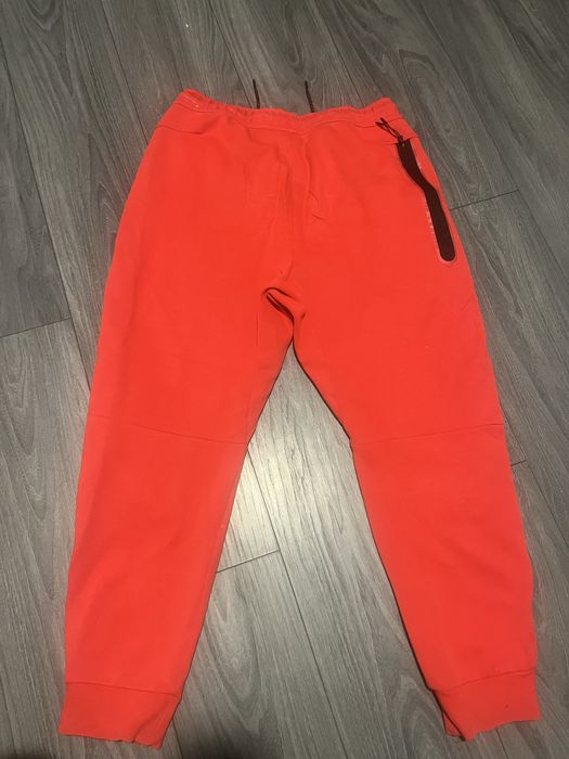 Nike tech червен