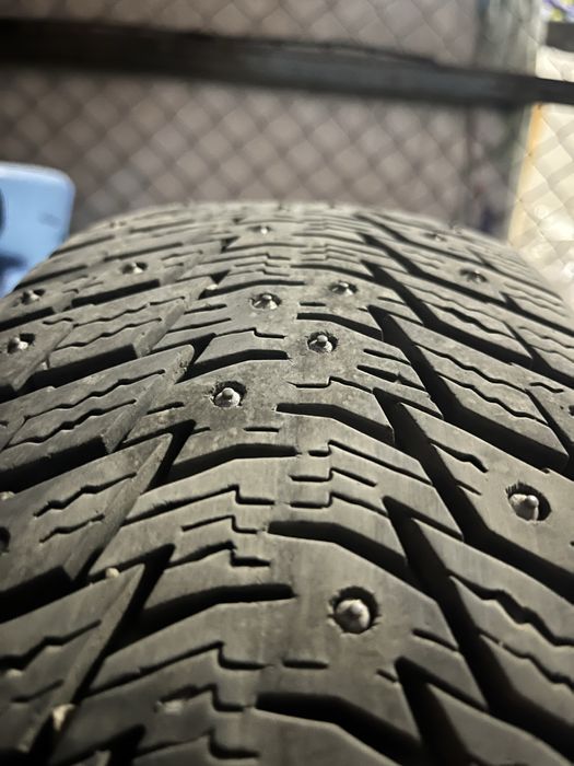 Шины шипованные 185/65R15