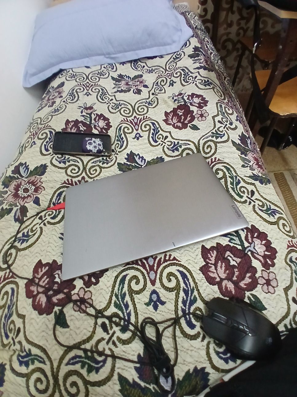 Леново идеапад 3,i3 1215U i3 core 12th gen 11windows 8/256