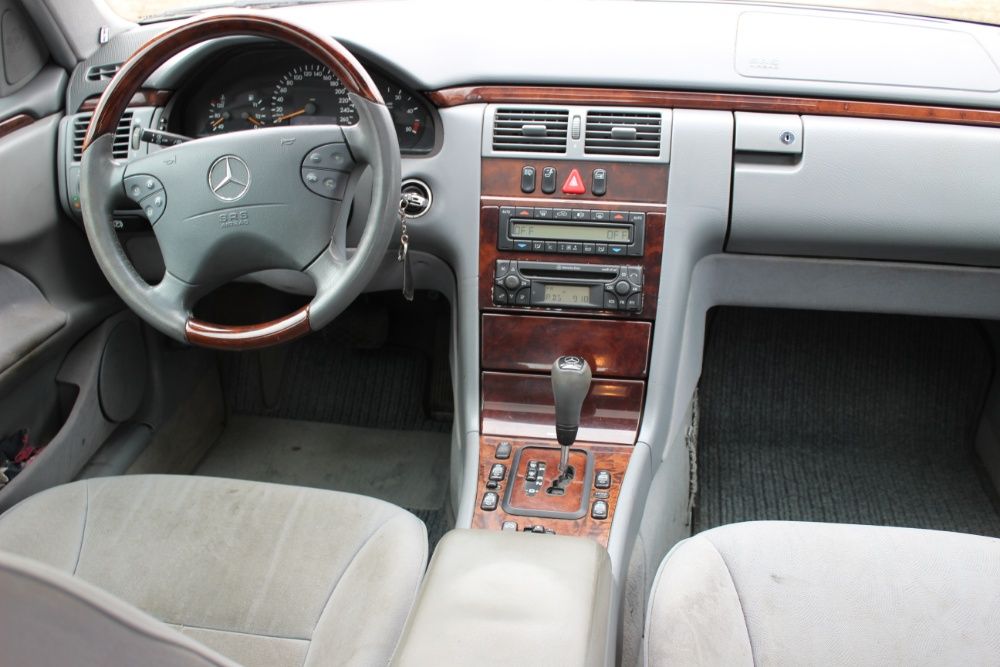 НА ЧАСТИ!!! Mercedes W210 Е270cdi Седан Фейслифт/ Мерцедес В210