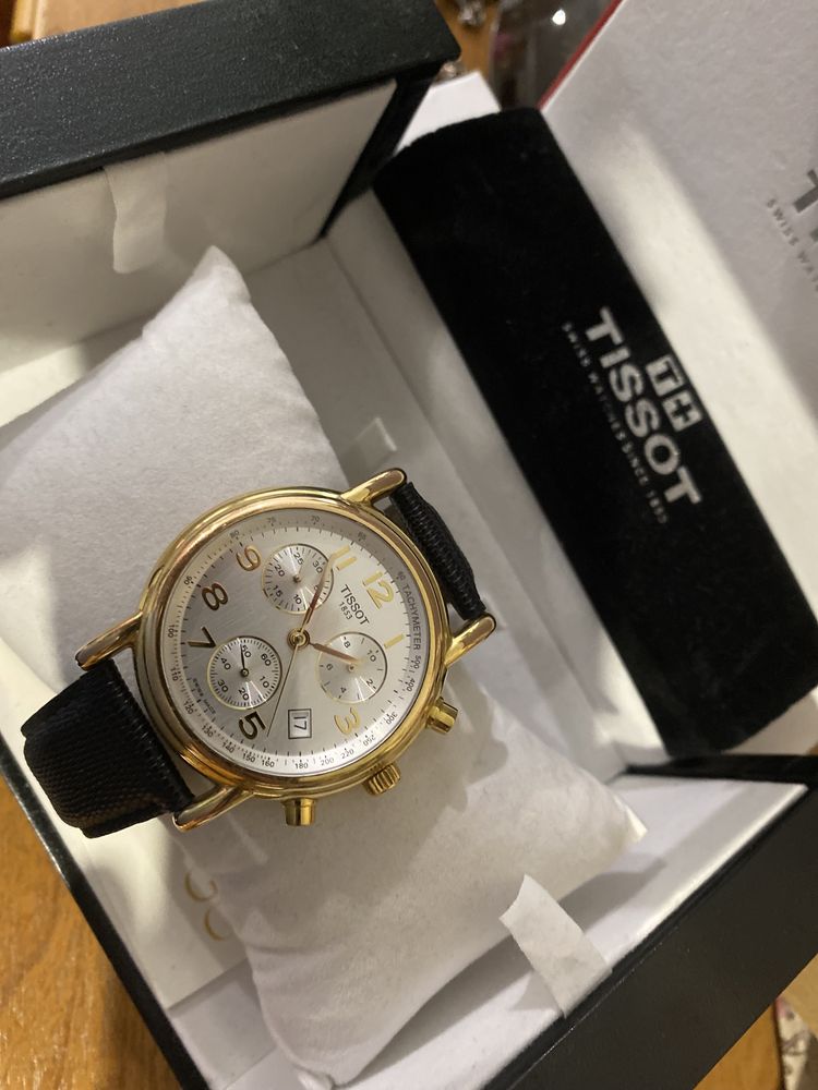 Продам золотые часы Tissot оригинал