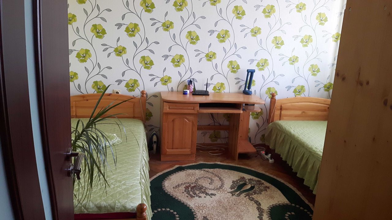 Дава се под наем Двустаен апартамент в Враца, Център - 68 кв.м за 280.5 € - Снимка #11