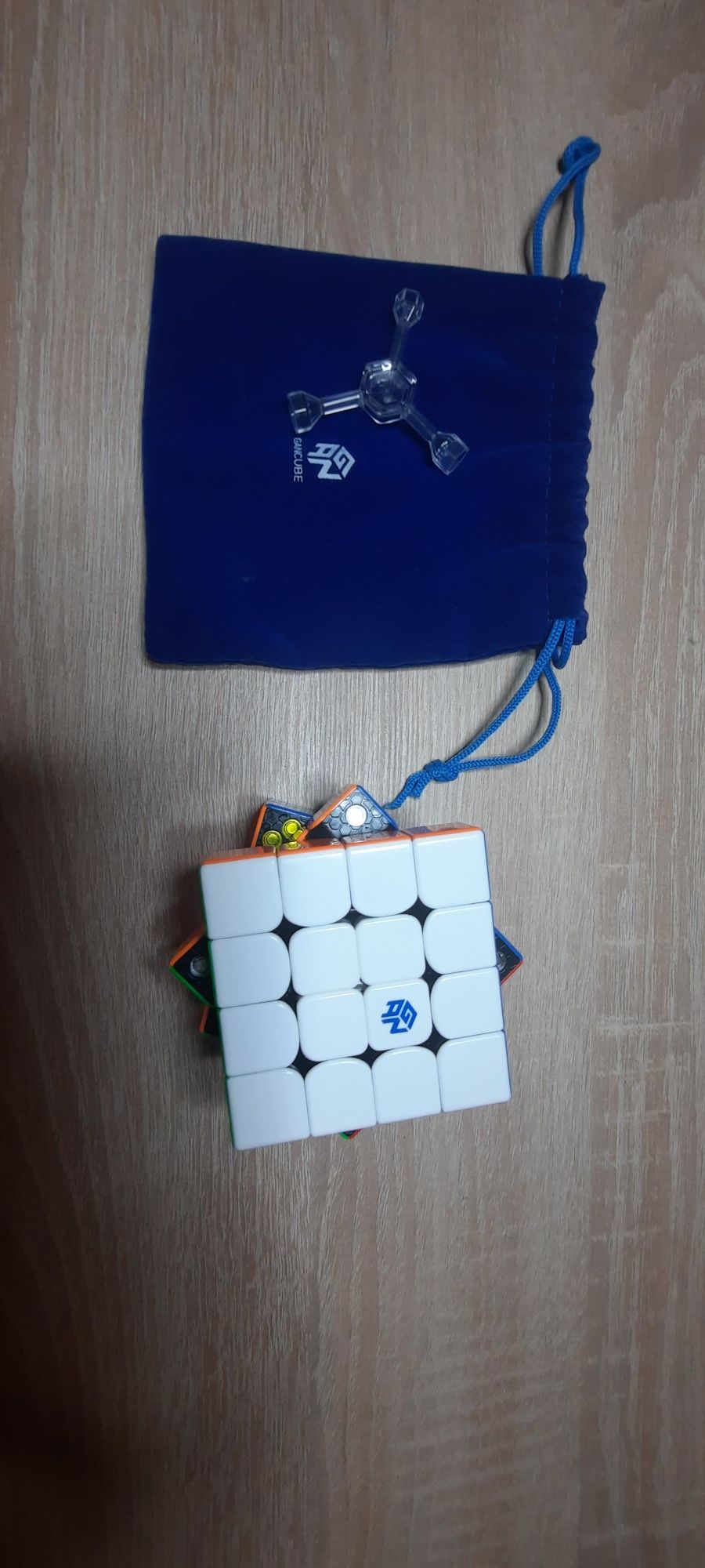 Cub rubik GAN 4x4 magnetic