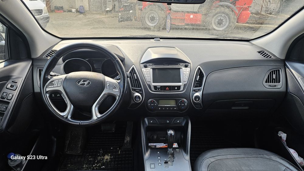 Vând Hyundai ix35
