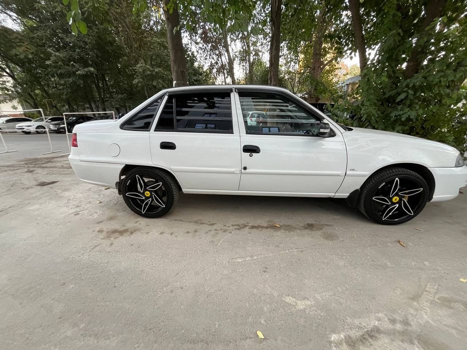 Prodayotsa Nexia 2 dons 1.6 ili obmen na Jentra