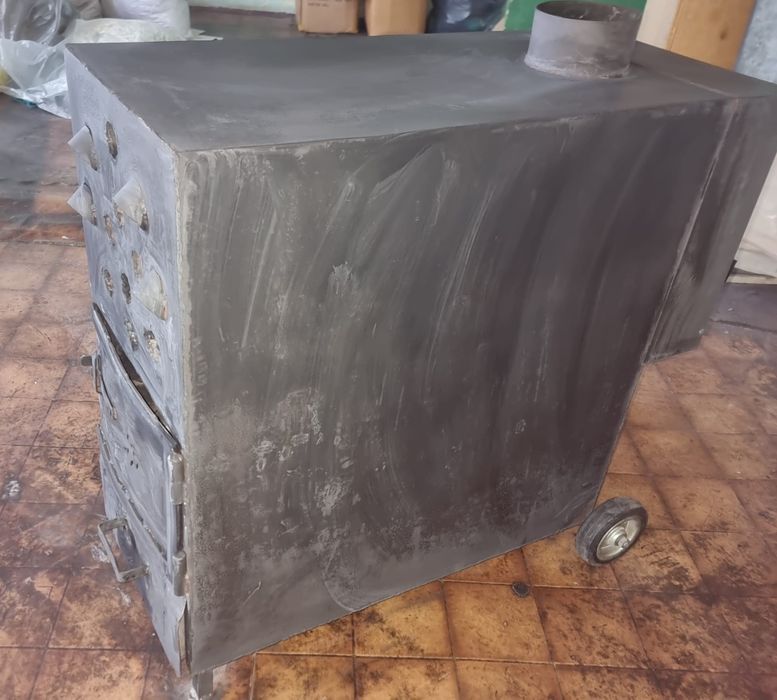 Печка на дърва и въглища за големи помещения