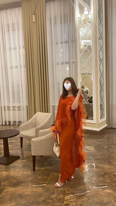 Шикарное вечернее платье