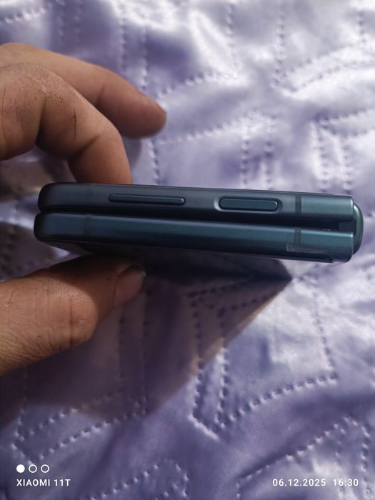 Samsung Z flip 3 256/8