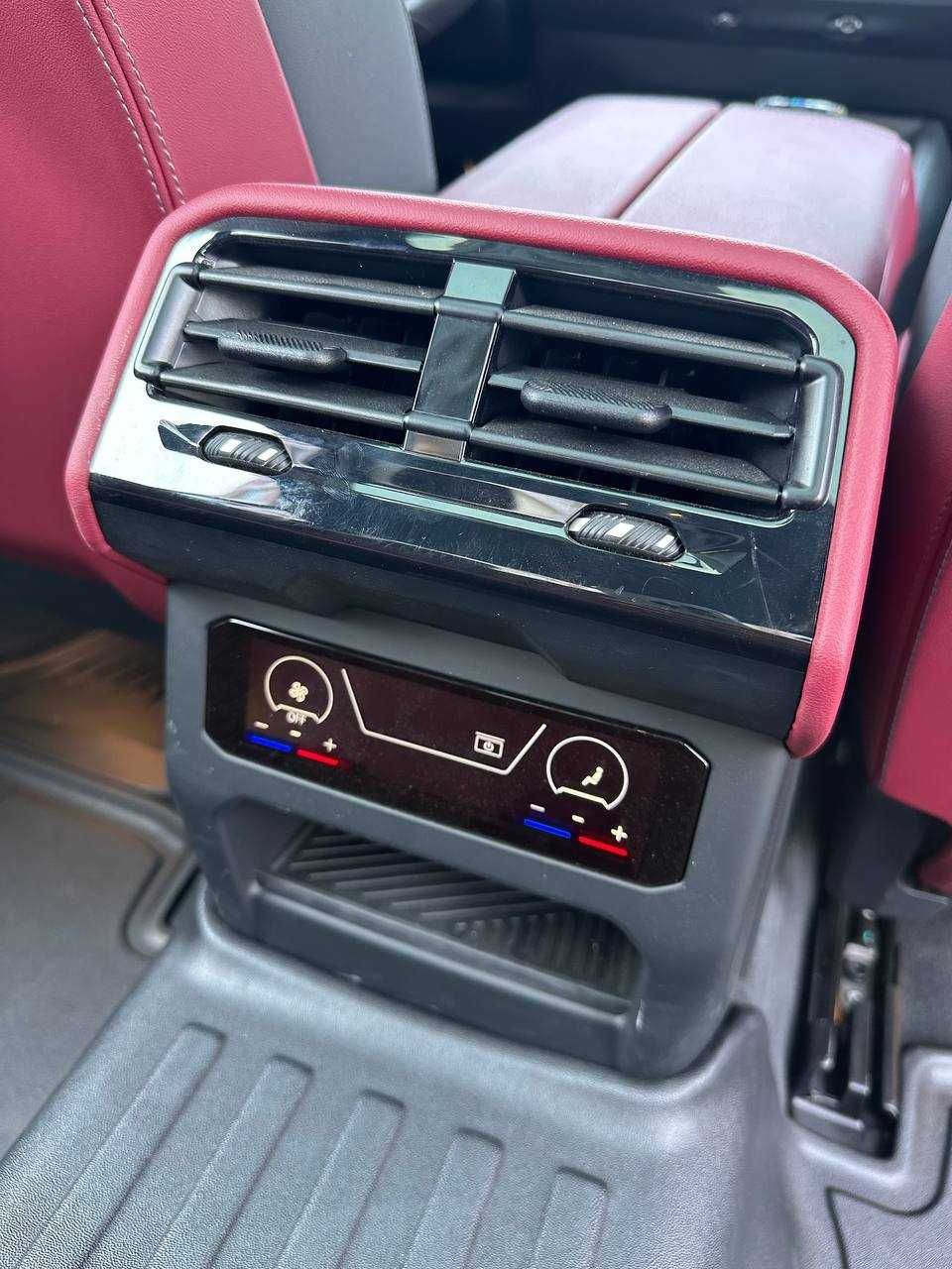 BMW i5 eDrive 35L M Sport (Нотариус)