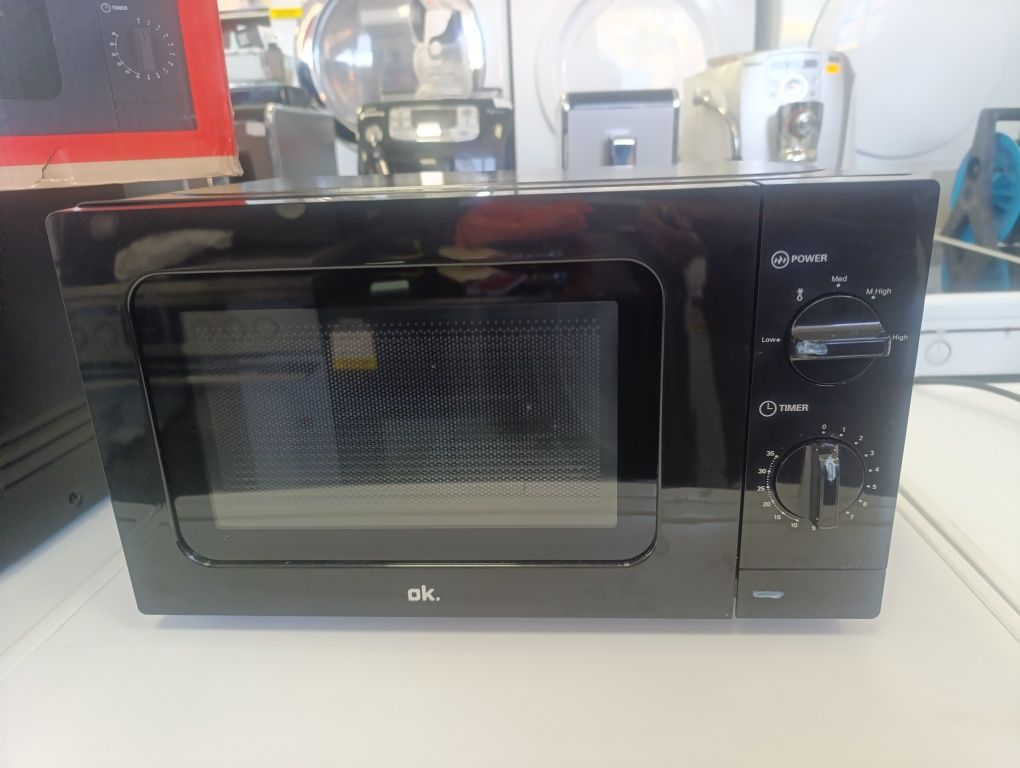 Микровълнова фурна OK 20L 700W Черна
