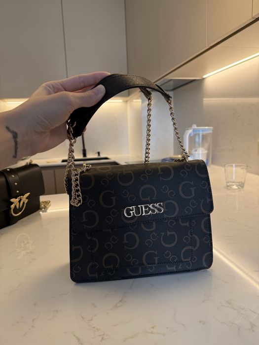 Дамска чанта Guess