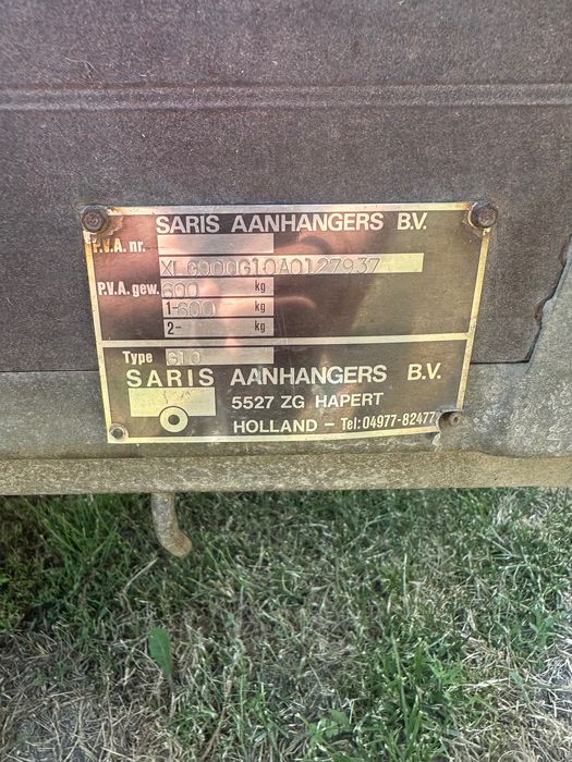 Vand remorca Saris de 600 kg