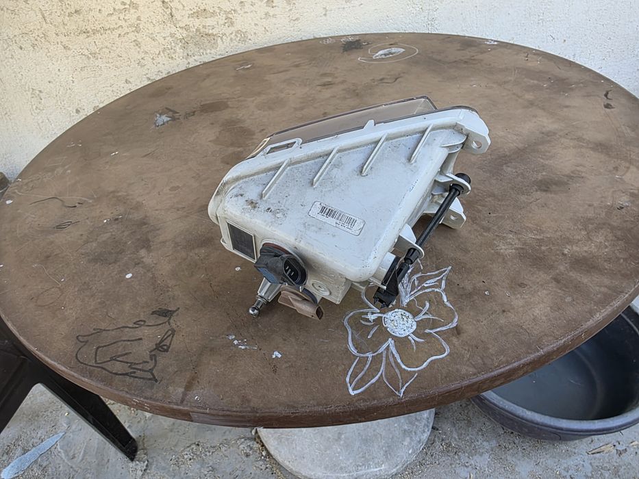 Ford kuga 2017 facelift десен халоген