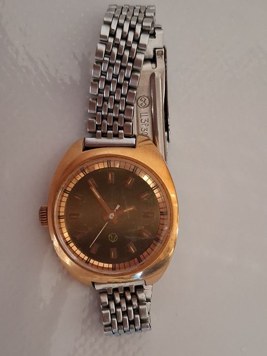 часы механические позолоченные  советские