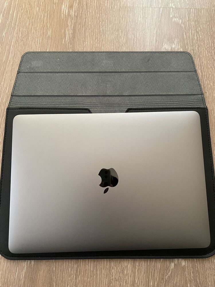 Новый Macbook air 13. M1.