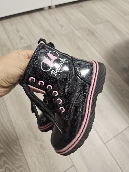 Încălțăminte marimea 26