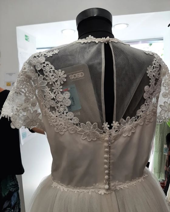 Rochie de mireasa NOUA Asos 44