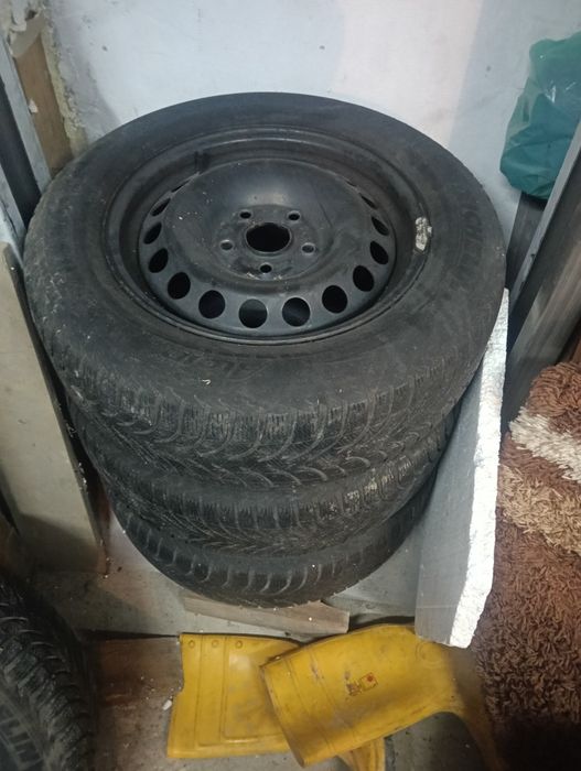 Cauciucuri iarna plus jante 195/65/15
