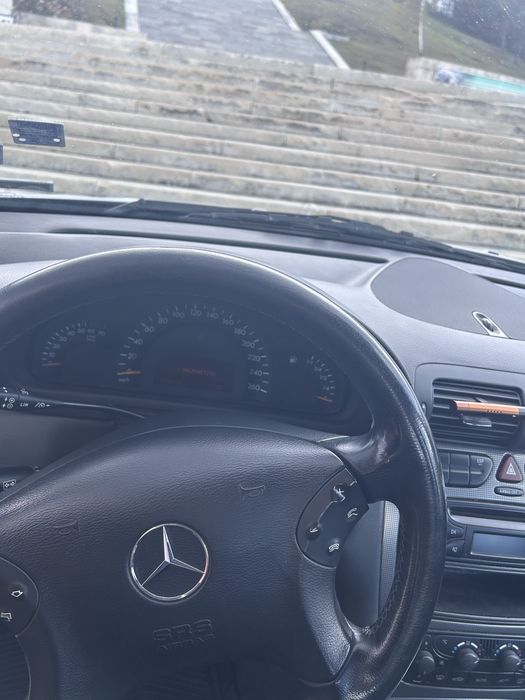 Продава се Mercedes C200 компресор
